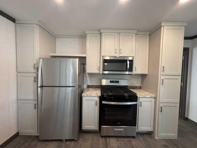 Photo 5 of 13 of home located at 725 S 12th St #10 Bismarck, ND 58504