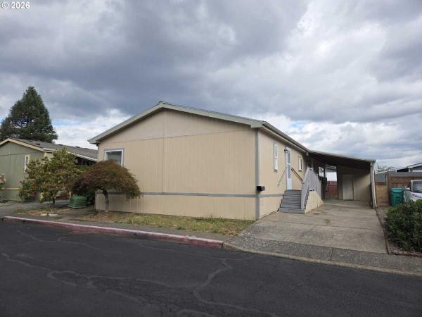 1995 REDMAN Mobile Home For Sale