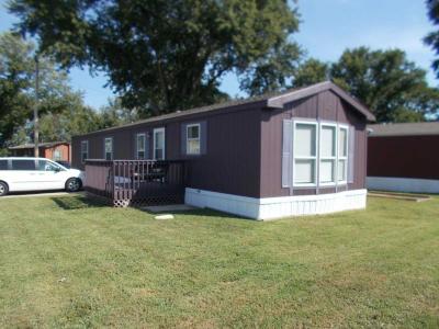 Photo 5 of 39 of home located at 194 NE Coachlight Dr. Topeka, KS 66617