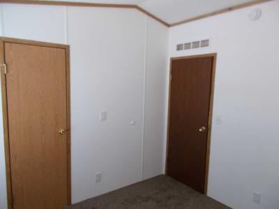 Photo 3 of 41 of home located at 194 NE Coachlight Dr. Topeka, KS 66617