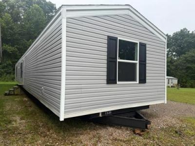 Mobile Home at 505 Blacken House Rd West Liberty, KY 41472