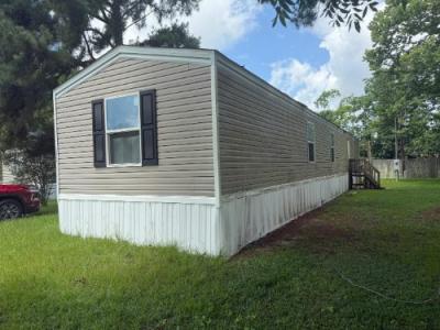 Photo 2 of 12 of home located at 2833 King Charles Drive Lot 87 Baker, LA 70714