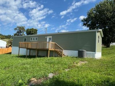Photo 3 of 13 of home located at 153 Adams Lane Tazewell, TN 37879