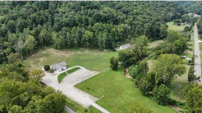 Photo 4 of 15 of home located at 112 Mckenzie Branch Road Flatgap, KY 41219
