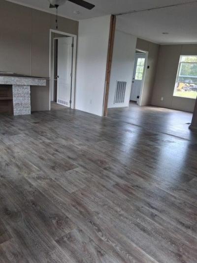 Photo 5 of 22 of home located at 16120 U.s. 60 Milton, WV 25541
