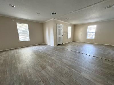 Photo 5 of 11 of home located at 404 Gulf Stream Dr. S Lake Alfred, FL 33850