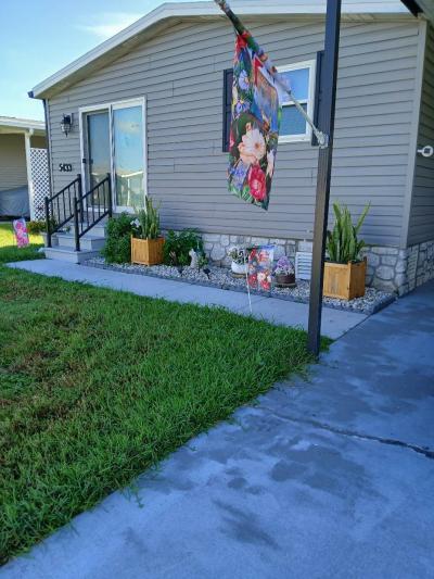 Photo 2 of 16 of home located at 5433 Nerissa Lane Orlando, FL 32822