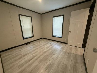 Photo 3 of 13 of home located at 377 Jack Pine Circle Flint, MI 48506