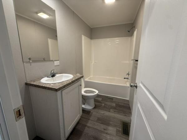 2022 Champion RFN2856907 Mobile Home