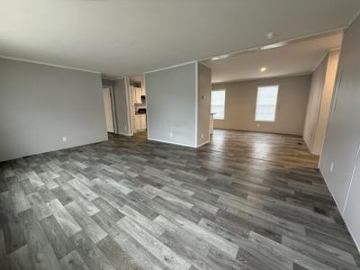 Photo 4 of 11 of home located at 389 Pin Oak Lane Flint, MI 48506