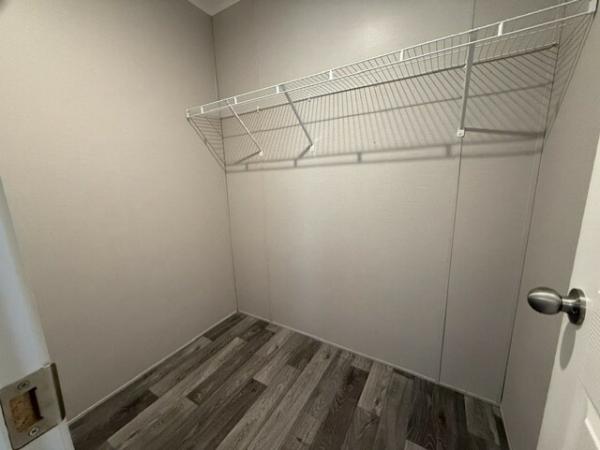 2022 Champion RFN2856907 Mobile Home