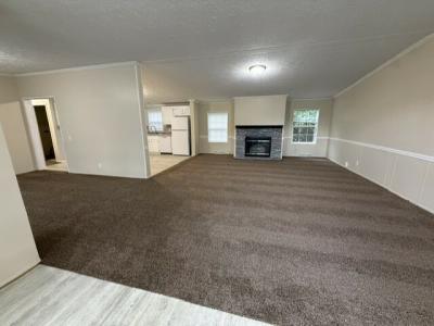 Photo 4 of 11 of home located at 499 Choke Cherry Court Flint, MI 48506