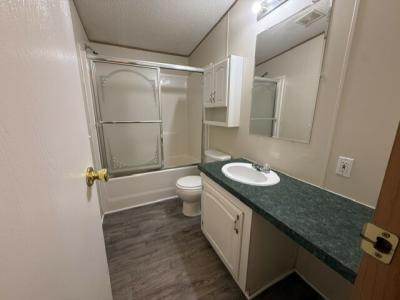 Photo 5 of 14 of home located at 510 White Willow Drive Flint, MI 48506