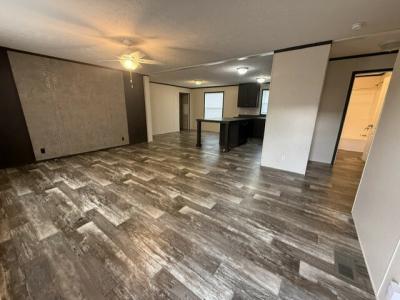 Photo 5 of 12 of home located at 94 Woodlot Court Flint, MI 48506