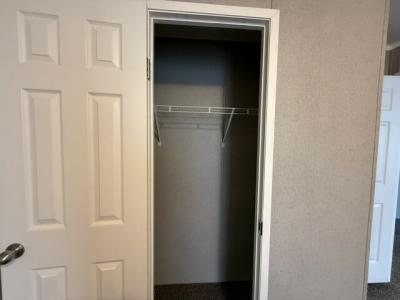 Photo 3 of 11 of home located at 250 Green Valley Road Flint, MI 48506