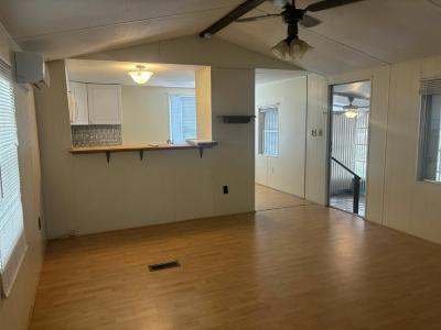 Photo 2 of 14 of home located at 26 Victoria Lane Lake Placid, FL 33852