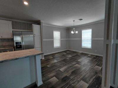 Photo 5 of 7 of home located at 831 Corral Drive Lakeland, FL 33815