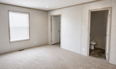 Photo 3 of 8 of home located at 5330 N. 16th #25 Omaha, NE 68110