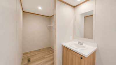 Photo 5 of 9 of home located at 833 E Duke St. #23 Vermillion, SD 57069