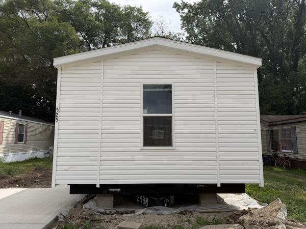 2027 Champion Home Builders, Inc. mobile Home