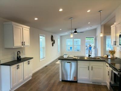 Photo 5 of 20 of home located at 13640 S E Highway 212 #124 Clackamas, OR 97015