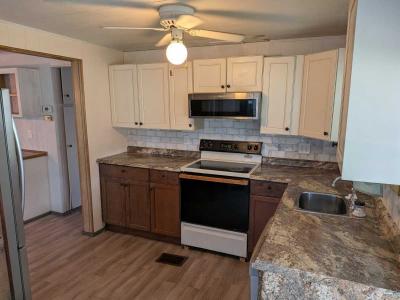 Photo 2 of 8 of home located at 570 57th Ave W Lot 40 Bradenton, FL 34207