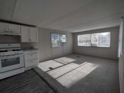 Photo 5 of 16 of home located at 316 Legrand Blvd, #177 White Lake, MI 48383