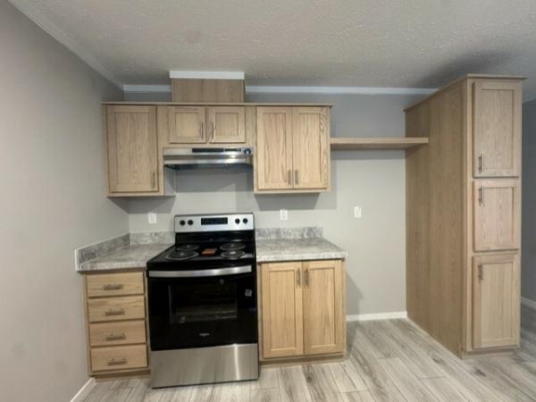 2026 Champion LKM1672H32P01 (16x72) Mobile Home