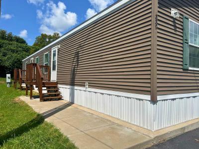 Mobile Home at 339 Oakleaf Dr Saint Charles, MO 63301