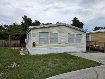 Mobile Home at 10916 Mibry Ct Gibsonton, FL 33534