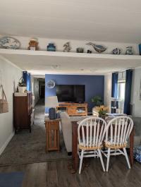 1978 Holly Park Mobile Home