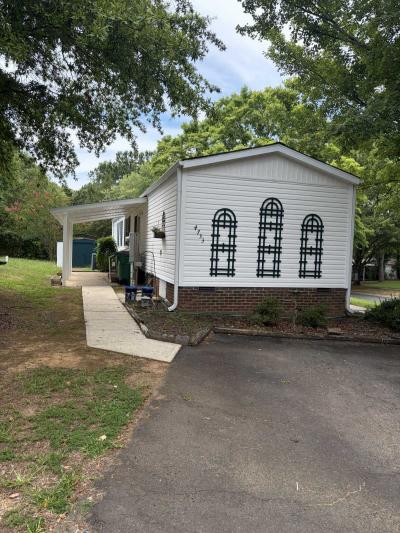 Photo 3 of 12 of home located at 4733 Adriatic Drive Charlotte, NC 28227