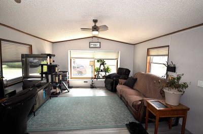 Photo 3 of 14 of home located at 1217 Indigo Drive Oshkosh, WI 54902