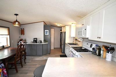 Photo 5 of 14 of home located at 1217 Indigo Drive Oshkosh, WI 54902