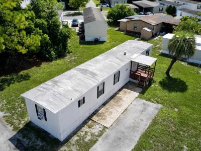 Photo 2 of 8 of home located at 1249 Blackfoot Avenue Orlando, FL 32825