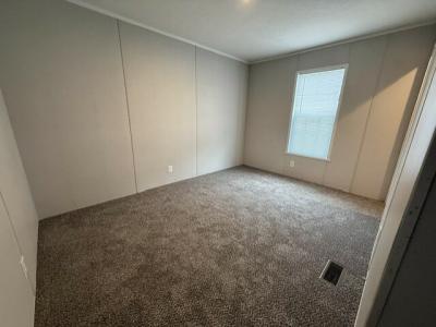 Photo 2 of 14 of home located at 892 Thomas J Drive Flint, MI 48506