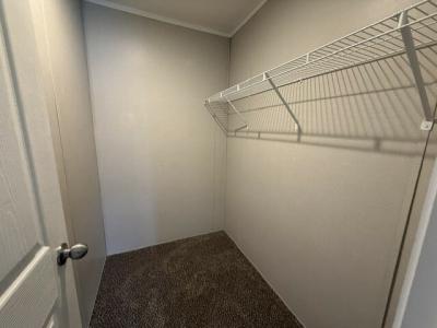 Photo 3 of 12 of home located at 896 Thomas J Drive Flint, MI 48506
