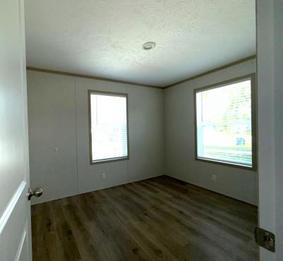 Photo 5 of 6 of home located at 10064 Hutchinson Drive Davisburg, MI 48350