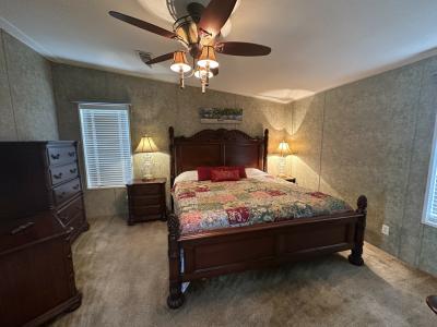 Photo 4 of 13 of home located at 2050 East Lakeview Drive Sebastian, FL 32958