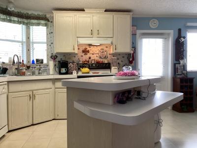 Photo 5 of 15 of home located at 903 52nd Avenue Terrace W Bradenton, FL 34207