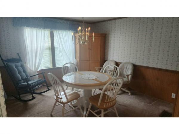 1995 Victorian Manufactured Home