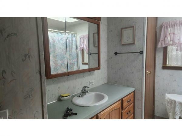 1995 Victorian Manufactured Home