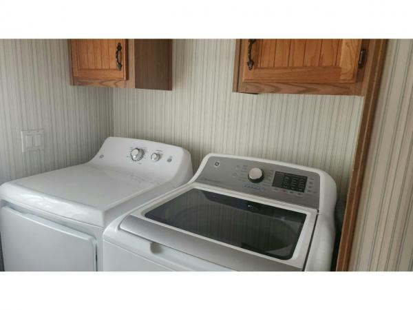1995 Victorian Manufactured Home