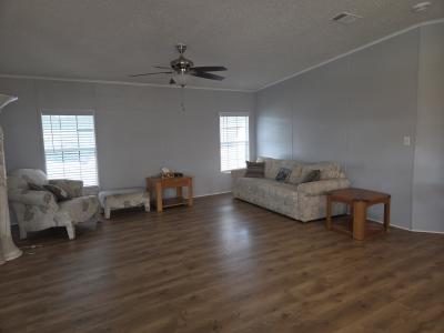 Photo 5 of 13 of home located at 172 Arianna Way Auburndale, FL 33823