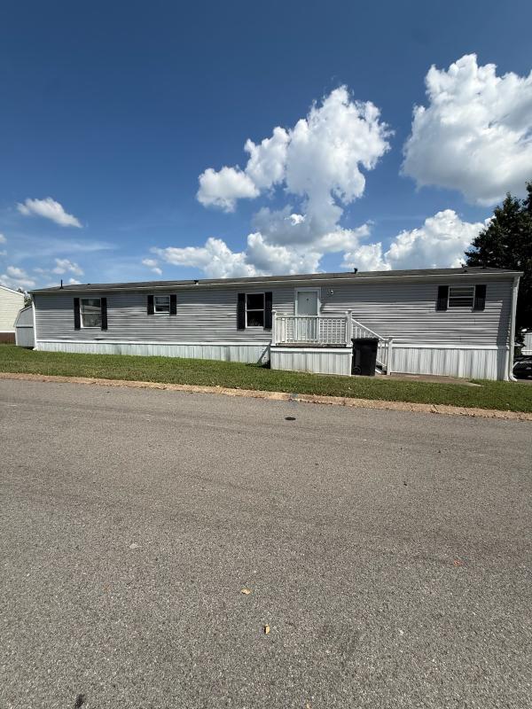2002 Waverlee Mobile Home For Sale