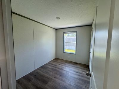 Photo 5 of 8 of home located at 2191 East Ohio Pike 189 Amelia, OH 45102