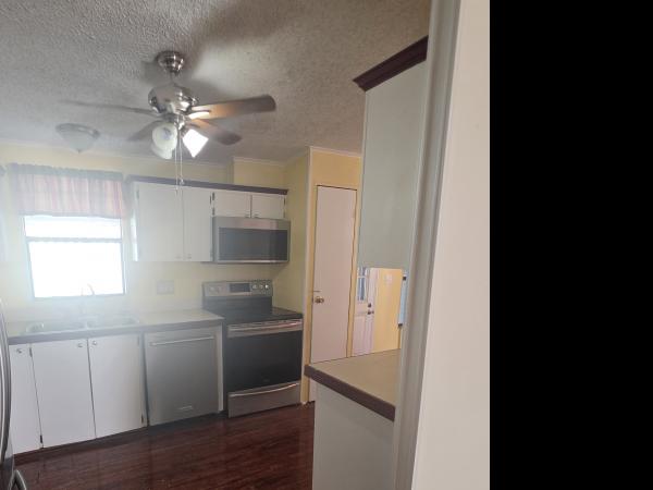 1990 Homes of Merit MERI Mobile Home