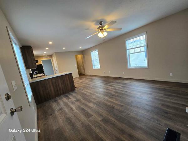 2022  Mobile Home For Sale
