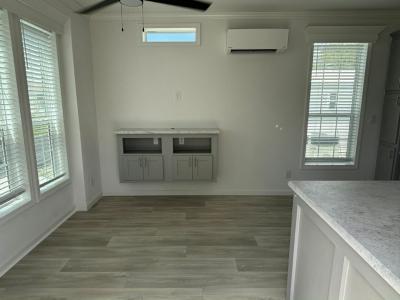 Photo 2 of 14 of home located at 14 Carl St Lake Placid, FL 33852
