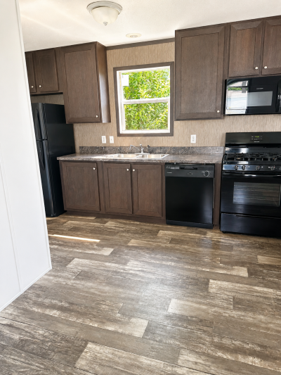 Photo 2 of 7 of home located at 742 Waltham Mount Morris, MI 48458